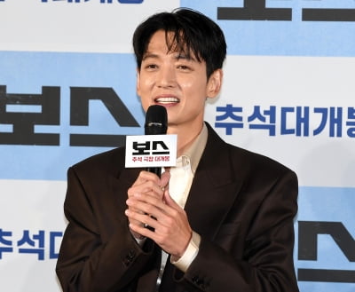 '보스' 정경호, 스트리트 탱고 파이터의 순수한 미소[TEN포토]