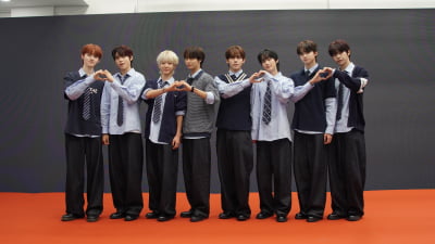 K-Pop Group 'Yours' Set to Conquer Chinese Market Amid Hallyu Ban Concerns