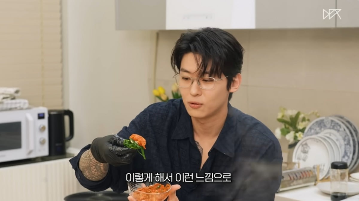 사진 = '덱스101' 유튜브 채널 캡처