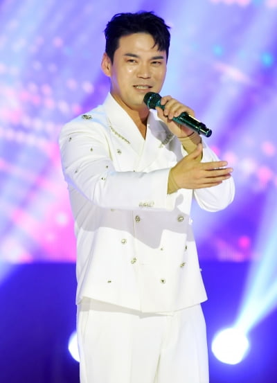 '구 이정' 현 천록담, 트로트 전향하더니 커피협회 이사도 했었다…"안 해본 게뭐냐"('사콜')