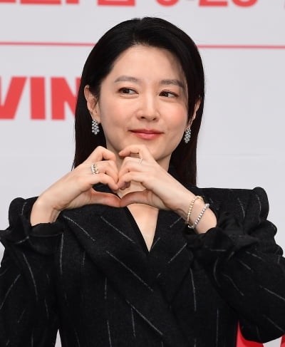 '54세' 이영애, 근황 깜짝 공개됐다…김영광과 화기애애한 모습 포착 ('은수 좋은 날')