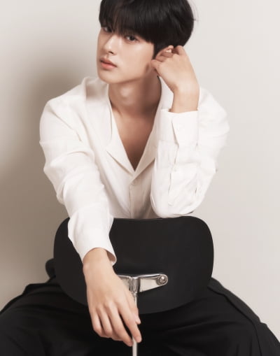 '박해준 아들' 김민규, 차은우 닮은꼴이라더니…"홍석천이 형이라고 부르라고" ('첫 사랑') [인터뷰 ③]
