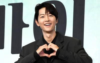 "처음부터 끝까지 천우희" 송중기, ♥멜로 선택 이유 밝혔다…"더 늙기 전에" ('마이유스')