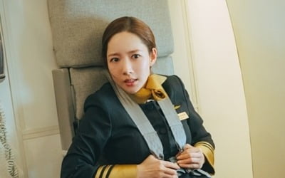 박민영, 스튜어디스 됐다…비행 중 긴급 사태, "SOS 경고등 켜져" ('컨피던스맨')