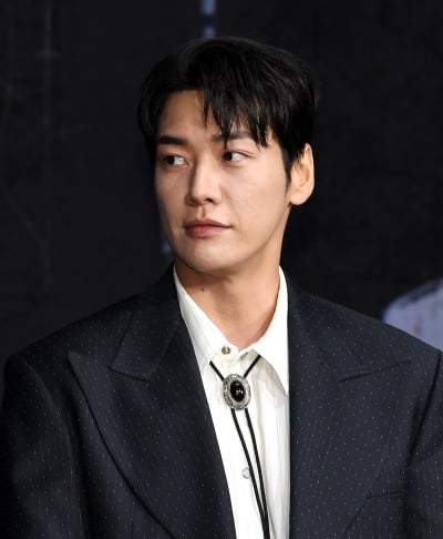 이영애는 중도 하차했는데…김영광, 무려 10년 만에 JTBC 컴백('냉부해')