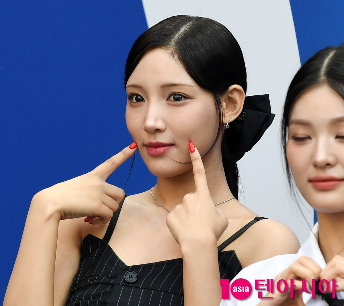 라잇썸 초원, 가려도 느껴지는 볼륨감[TEN포토+]