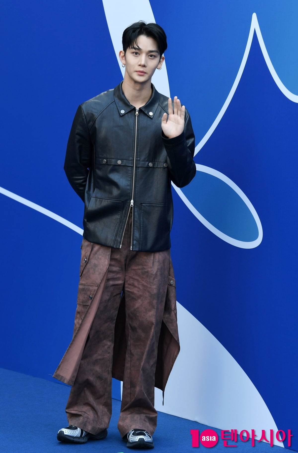 배진영, 멋쟁이의 사랑스러운 하트[TEN포토+]
