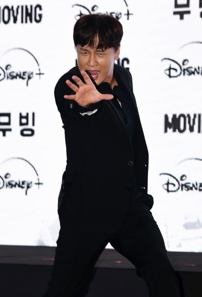 [단독] 차태현, 조인성과 소속사 설립 6개월 차에…이연희와 나란히 '개인적인 택시' 물망