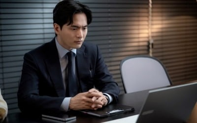 Beyond The Bar Episode 11: Lee Jin-wook and Jung Chae-yeon Face Their Most Challenging Client Yet