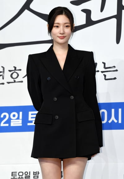 정채연 연기력도 20% 아쉬웠는데…갑자기 웬 불륜, 용두사미로 끝난 '에스콰이어'[TEN스타필드]