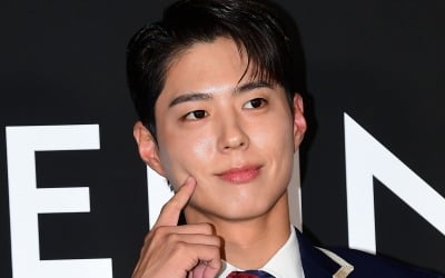 박보검, 데뷔 15년 차에 겹경사 맞았다…남미 투어 성료→국내 팬미팅 전석 매진