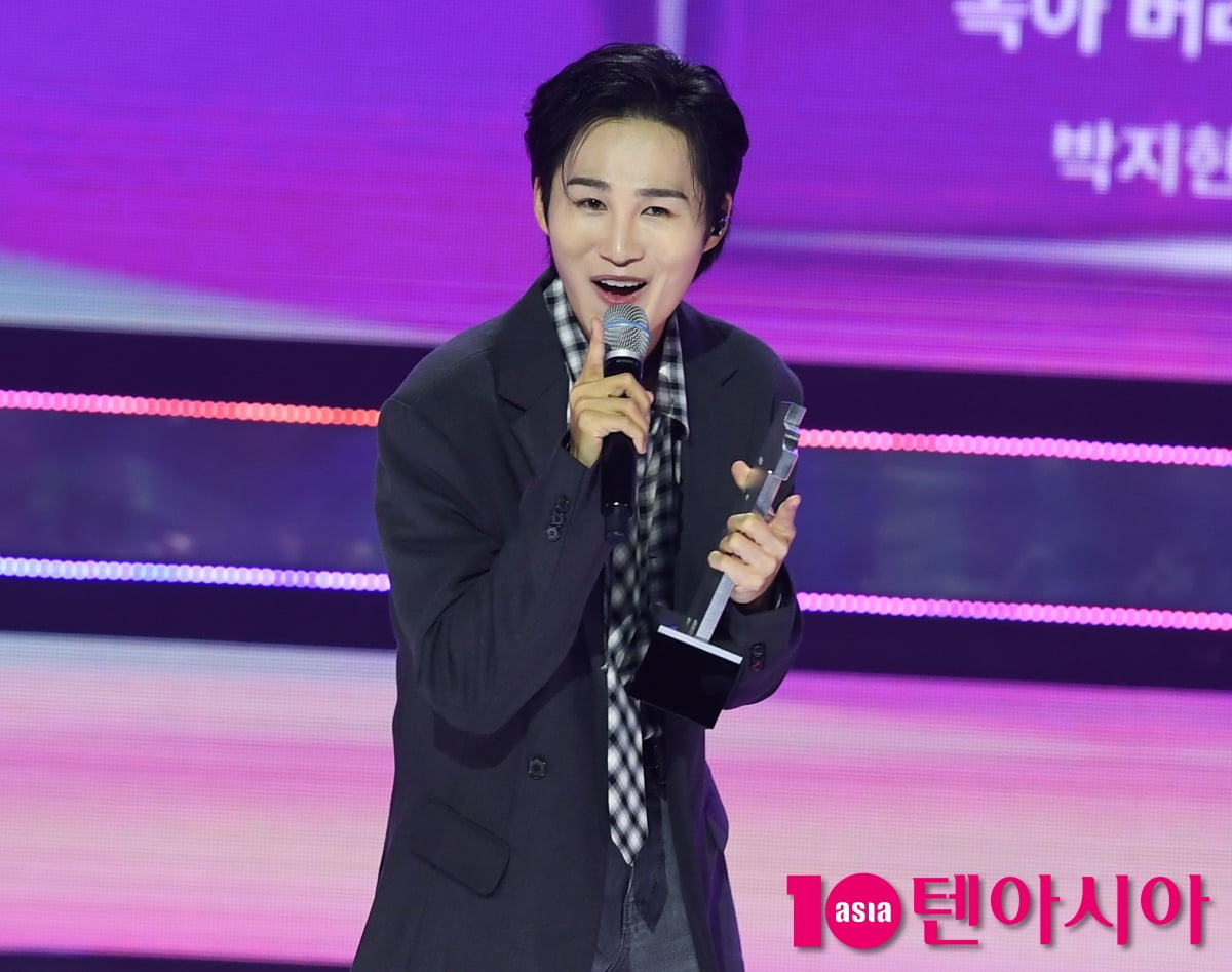 김희재, 끼쟁이 더 트롯쇼 MC[TEN포토+]