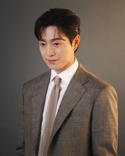 정성일, 점심 때 밥도 안 먹고 대본 탐독…"배고픈 거 못 참는데 호감 컸다"('살인자 리포트') [인터뷰①]