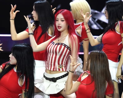 수진, 섹시한 레드[TEN포토]