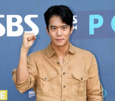하석진, 9년만에 스크린 복귀작 파이팅![TEN포토+]
