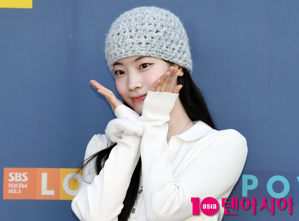 트와이스 다현, 가을 햇살 받으며...꽃미소 발산[TEN포토+]