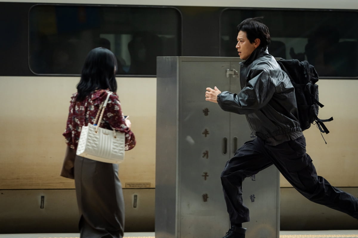 전지현, '유력 차기 대통령' 남편 죽음 후 각성했다…대선 출마 결심('북극성') [종합]