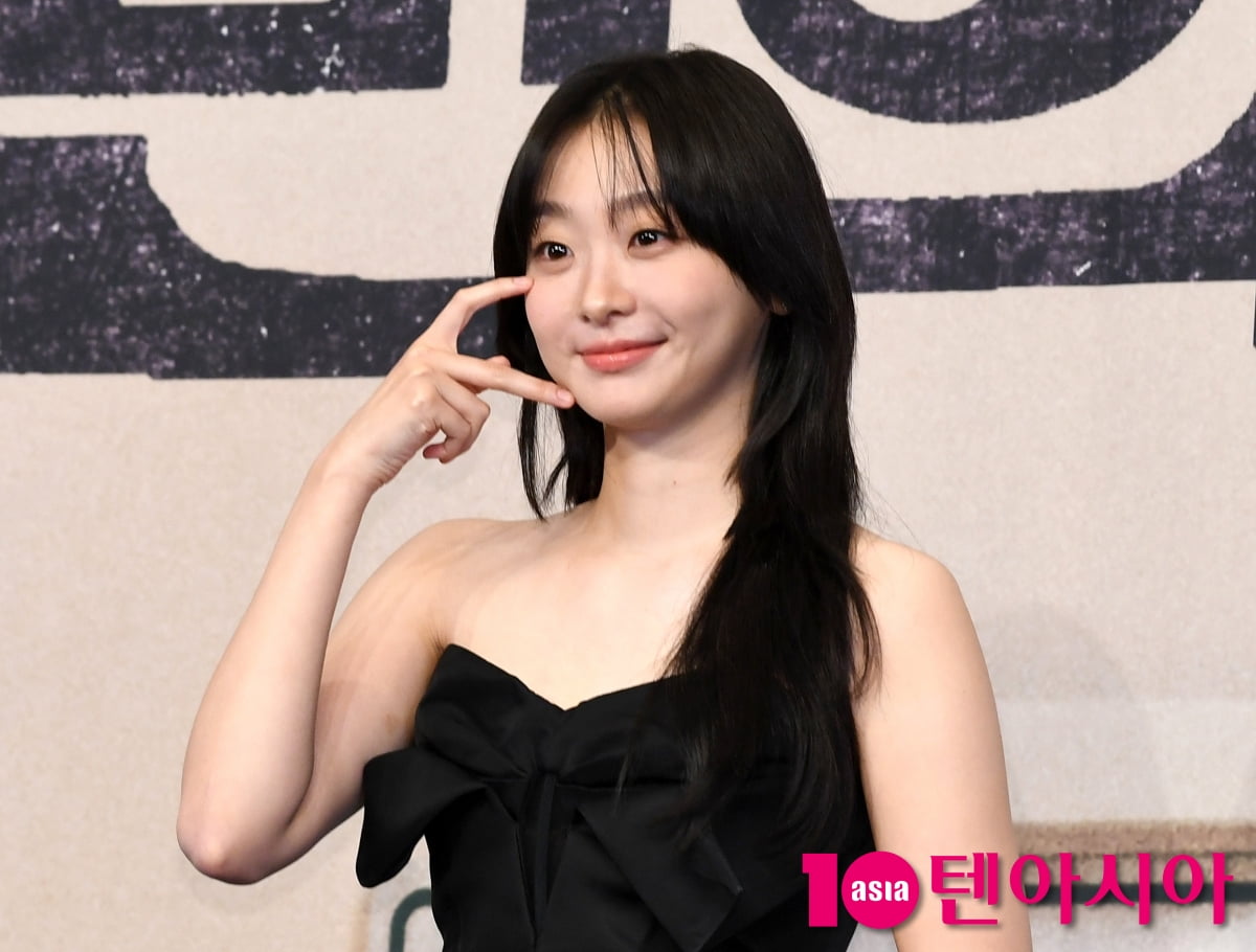 김다미, 섹시한 오프숄더...쇄골미인[TEN포토+]