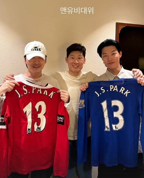 사진=류준열 SNS