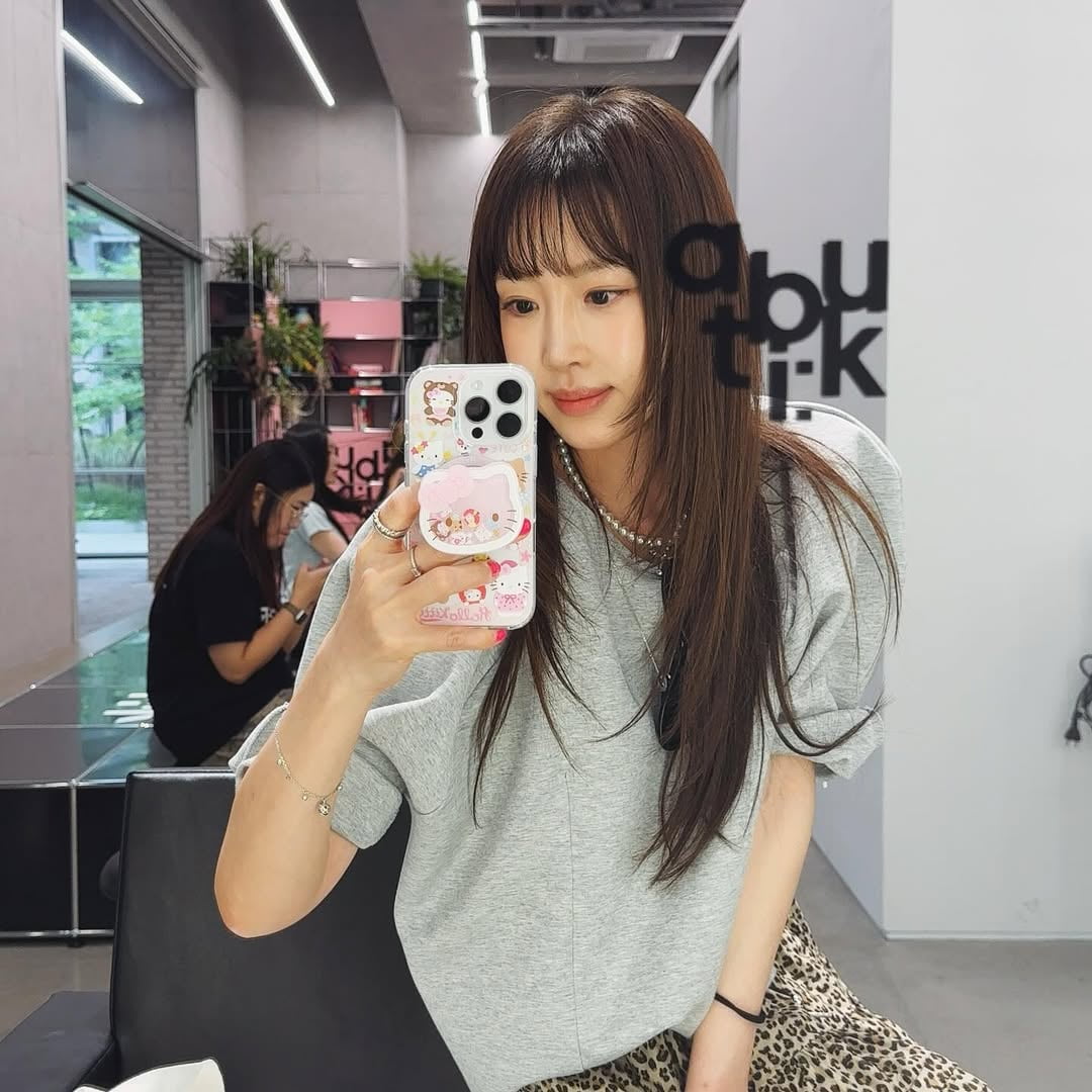 '46세' 강예원, 나이 안 믿기는 역대급 동안 미모…청순함+귀여움 폭발