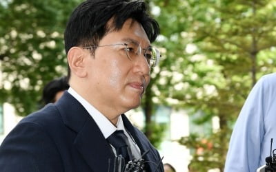 [속보] '1900억 부당이득 혐의' 방시혁, 일주일 만에 두번째 경찰 출석