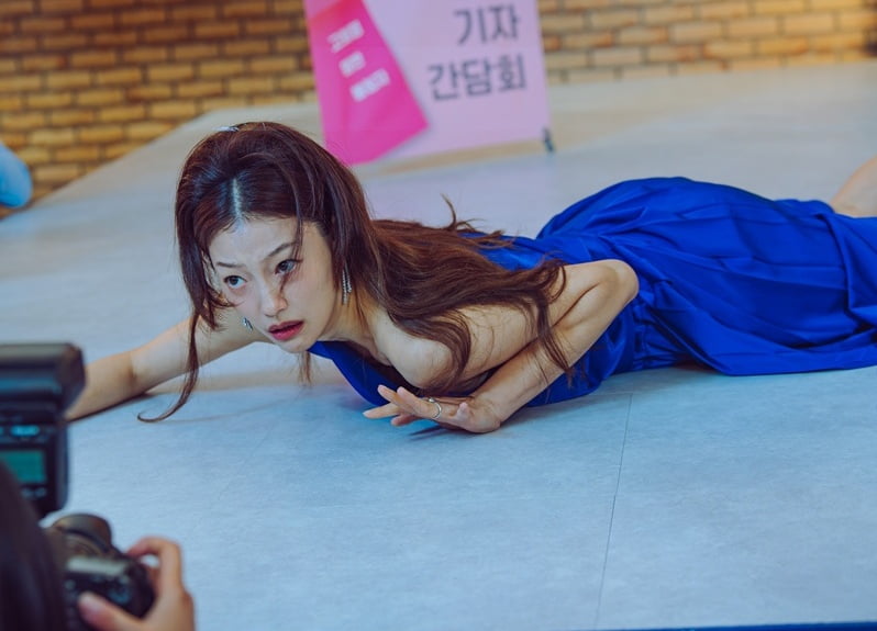 이엘, 갑질하더니 꼴 좋네…공식석상서 굴욕 당하고 명품 광고 뺏겼다 ('내스타')