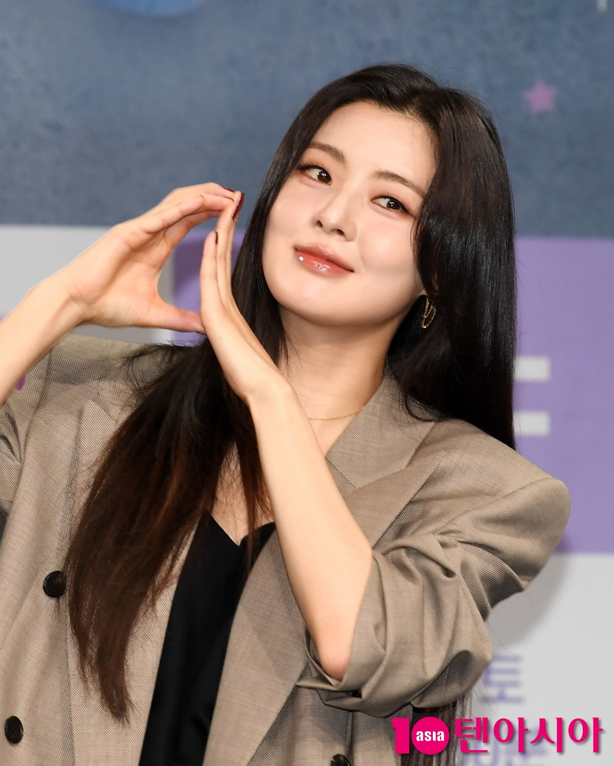 이선빈, 청초함 가득한 핑크빛 매력[TEN포토+]