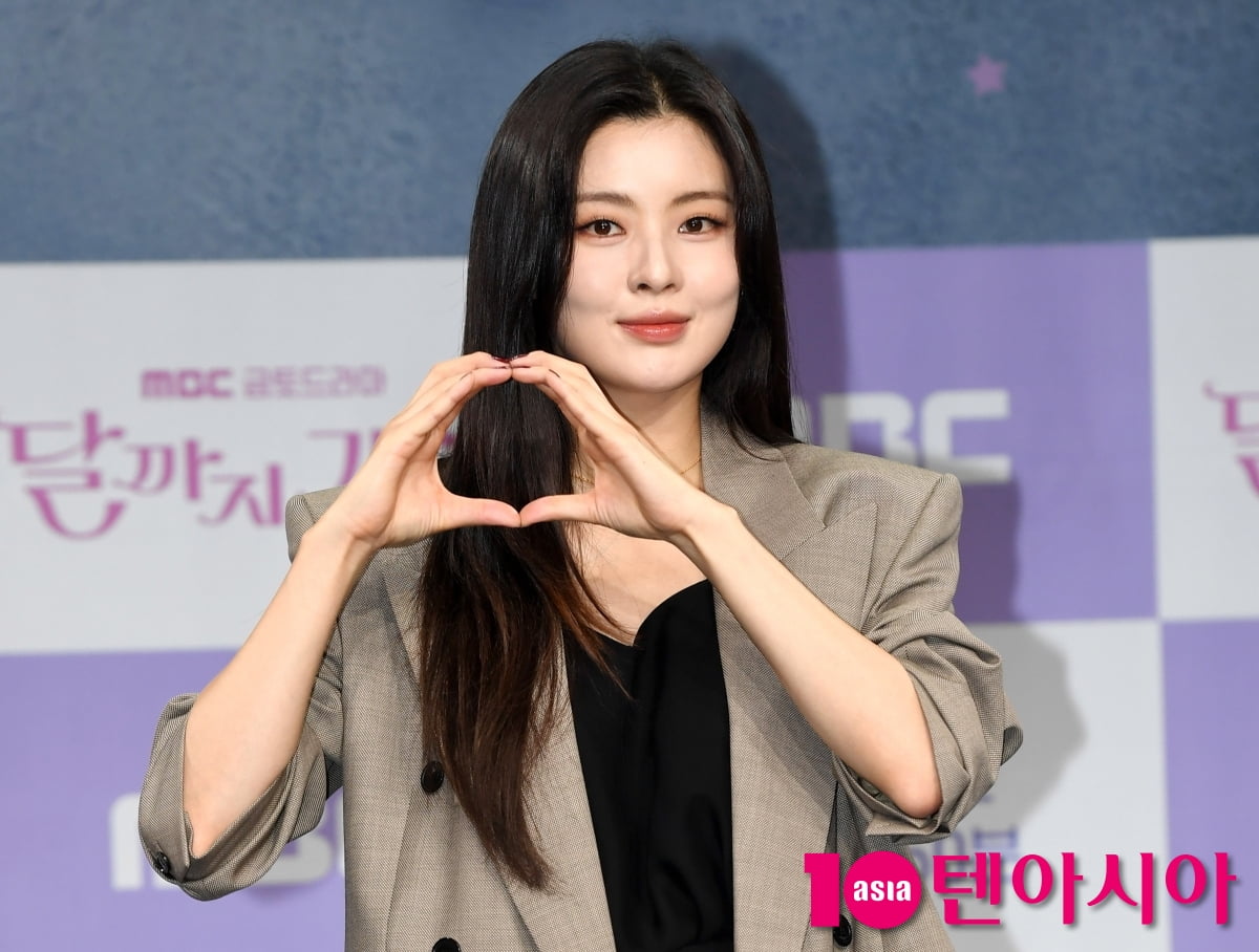 이선빈, 청초함 가득한 핑크빛 매력[TEN포토+]