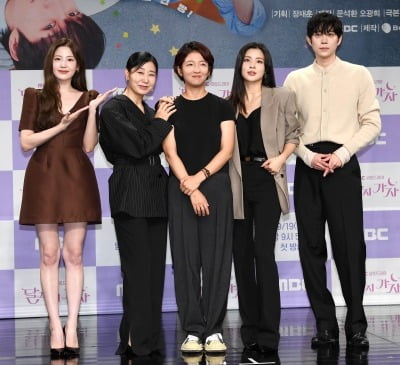 '달까지 가자' PD, 인종 차별 논란에 입 열었다…"한국 드라마 더 이상 내수용 아니란 걸 깨달아"