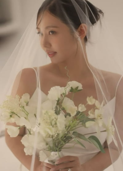 '고민시 닮은꼴' 유재이, '♥비연예인' 손 잡고 '10월' 버진로드 걷는다 [TEN이슈]