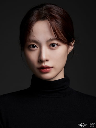 '핱시' 배윤경, 새 출발 2년 만에  기쁜 소식 알렸다…AI 캐릭터로 1인 2역 도전 ('젠플루언서')