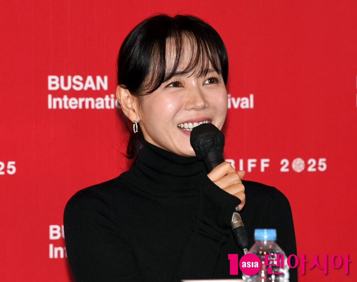 'Biff' 손예진, 7년만에 영화 작업...아름다운 미소[TEN포토]