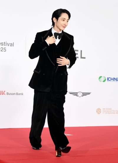 'BIFF' 이수혁, 뱀파이어의 화려한 외출[TEN포토]