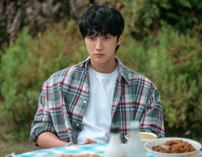진영, 싱글대디 됐다…홀로 7살 아들 키워내 "순수한 모습이 매력적" ('착한 여자 부세미')
