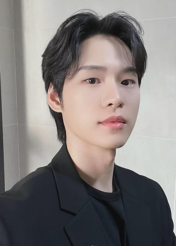 사진=윤지온 SNS