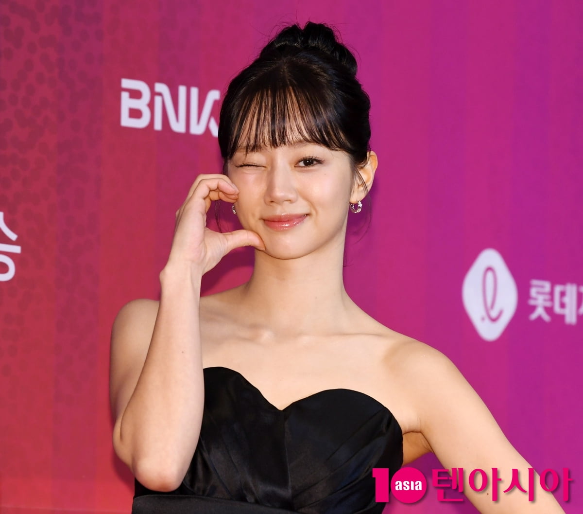 이혜리, 우아한 오프숄더...치명적인 윙크[TEN포토+]
