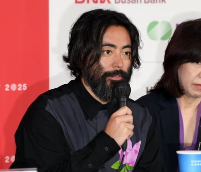 야마다 타카유키, 변성현 감독이 설정한 캐릭터에 집중했다[TEN포토]