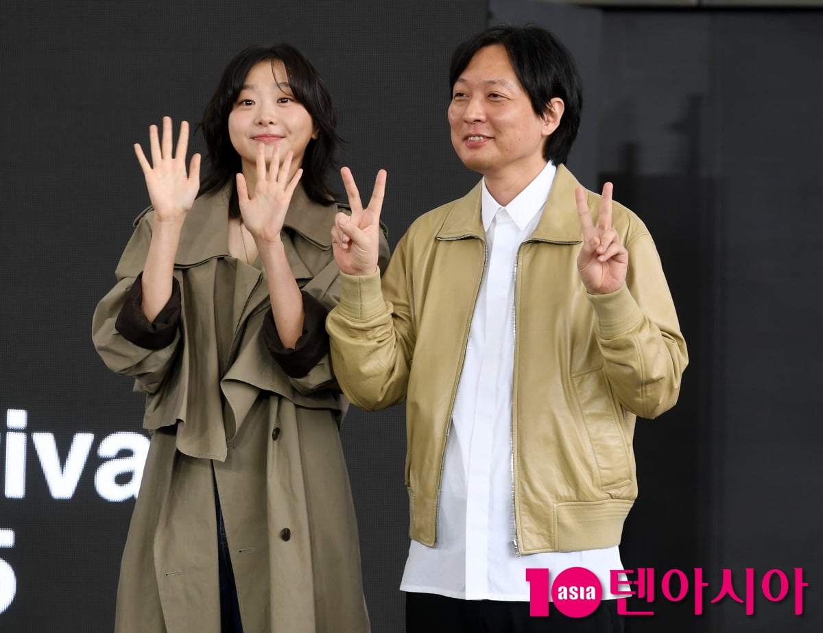 'BIFF' 김다미-김병우 감독, 부산에서 만난 영화 '대홍수' 주역들 [TEN포토]