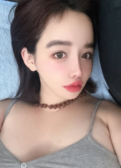 '활동 중단' 박봄, 자고 일어난 미모가 이 정도
