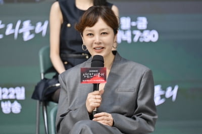 [종합] 후배 여배우 머리채·멱살 잡았다…이승연, 6년 만에 복귀 "고심 많이 해" ('친밀한 리플리')