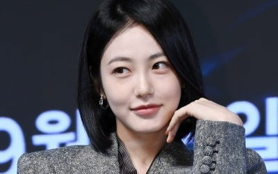 신예은, 데뷔 8년 차에 제대로 터졌다…연기력·스타성→비주얼까지 완벽하네 [TEN피플]