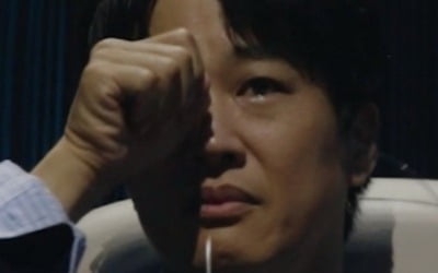 '49세' 차태현, 결국 눈물 쏟았다…지루할까 걱정이라더니, 무대 후 '폭풍 오열' ('우발라')