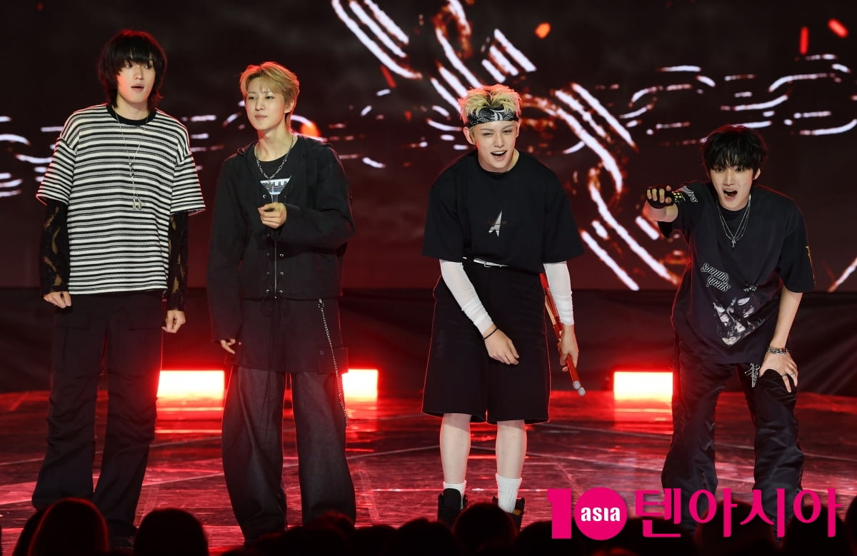 에이엠피, 리듬을 타며~[TEN포토]