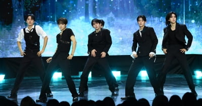 루네이트, 카리스마 넘치는 블랙아우라[TEN포토+]