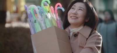 라미란, 편의점 차렸다…사무실 한켠에 마련, '생활력 끝판왕' 답네 ('달까지가자')