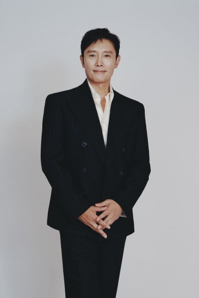 이병헌 "포니테일에 비호감"…'거장 감독 25년 전 과거' 폭로했다('어쩔수가없다') [인터뷰①]