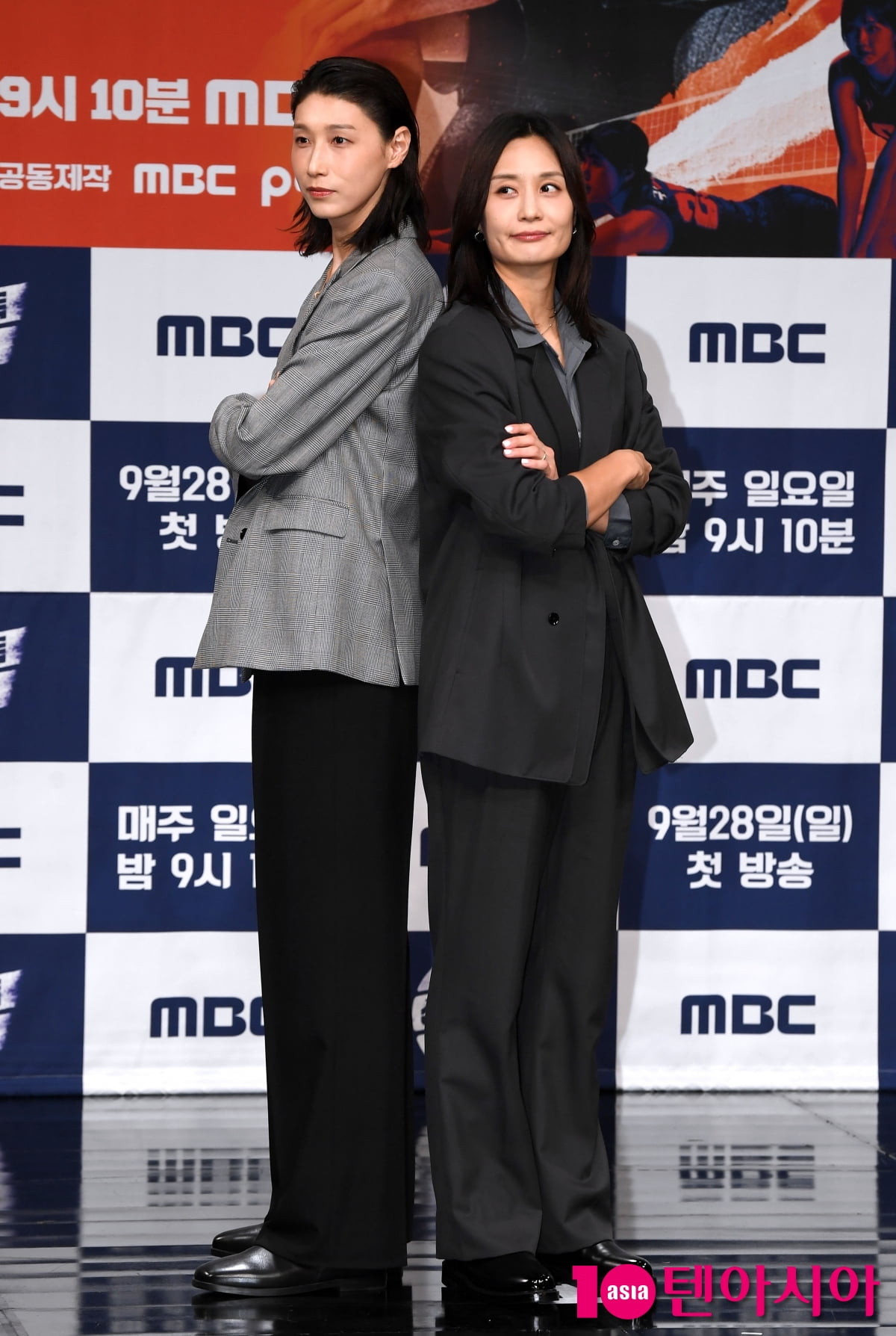 김연경-표승주, 배구 여신들의 하트[TEN포토+]