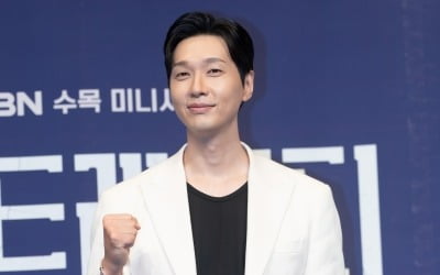 지현우, 국회의원 후보 거쳐 대통령 됐다…"국회의사당에 가서 연습도 해" ('퍼스트레이디')