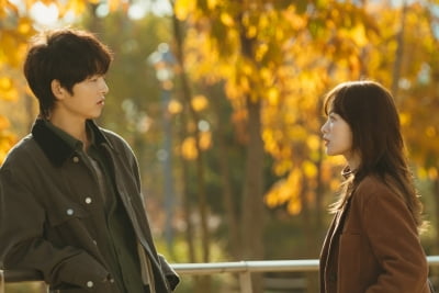 송중기♥천우희, 시청률 1%대 굴욕 썼는데…" 마음 지킬 수 있을지 지켜봐 달라" ('마이유스')