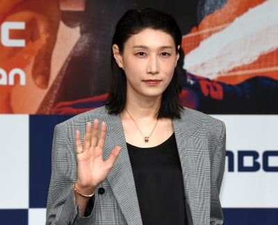 김연경, 은퇴 4개월 만에 깜짝 소식 전했다